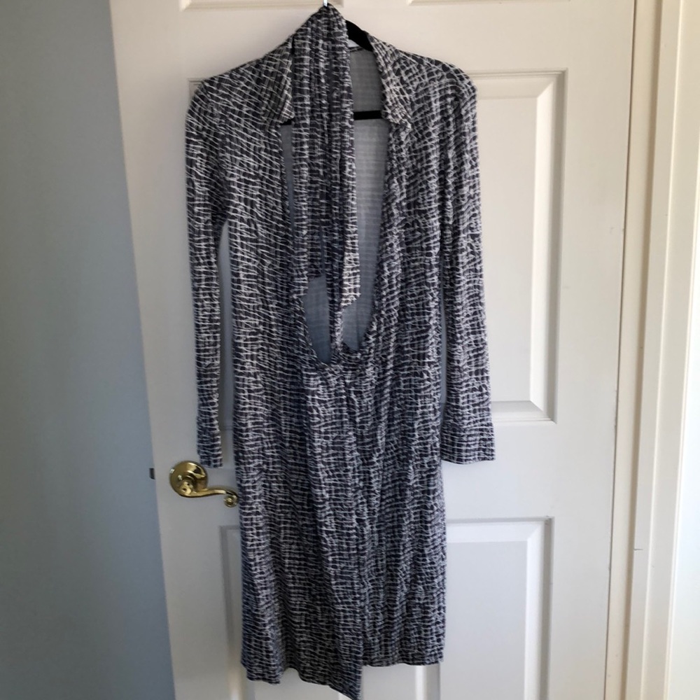 Diane vonFurstenberg 💯 Silk Wrap Dress